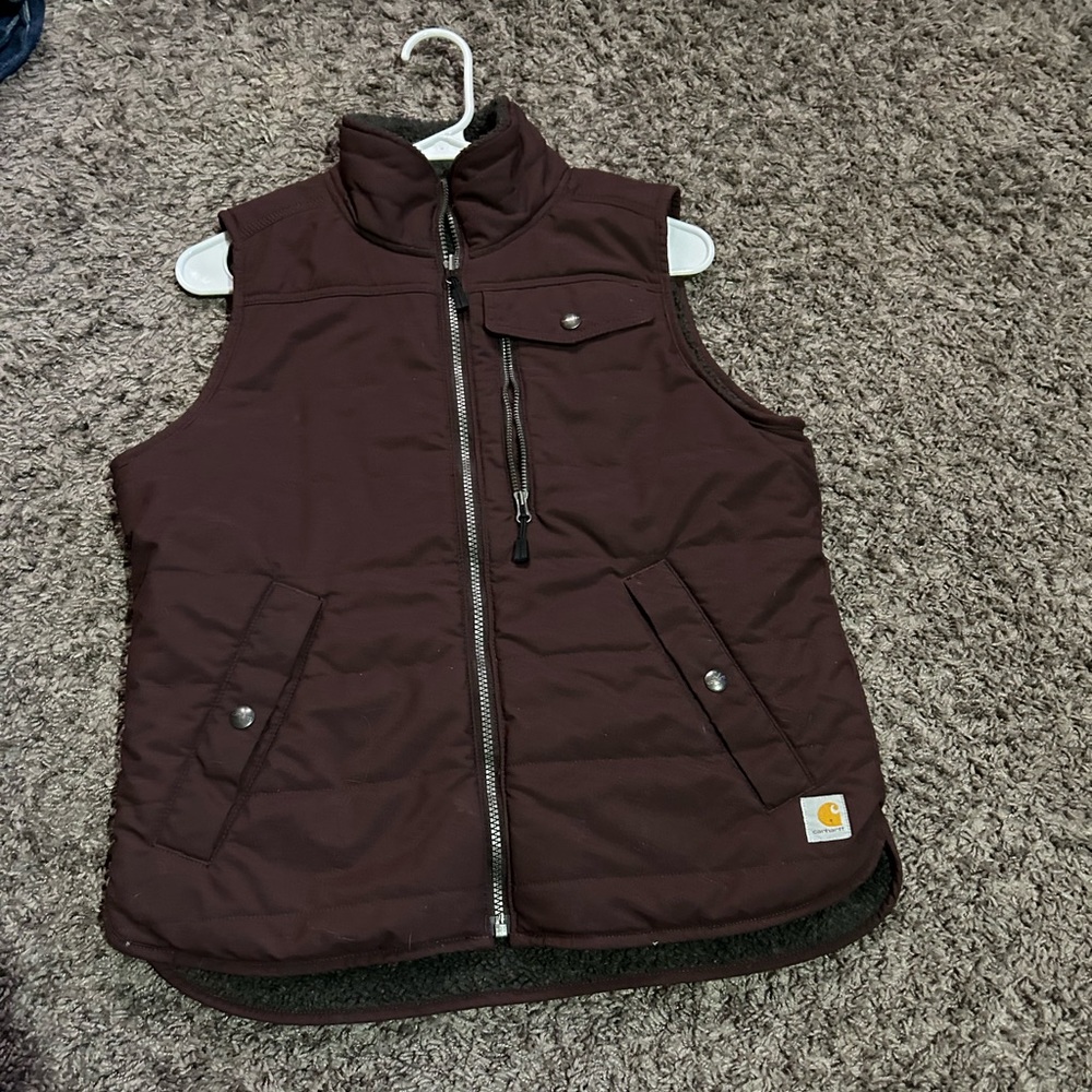 Women’s reversible Carhartt vest